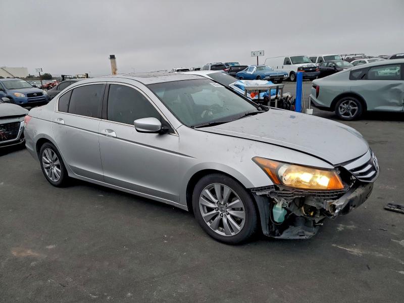 Photo 4 from auction – 2012 HONDA ACCORD EXL with VIN 1HGCP2F86CA196009