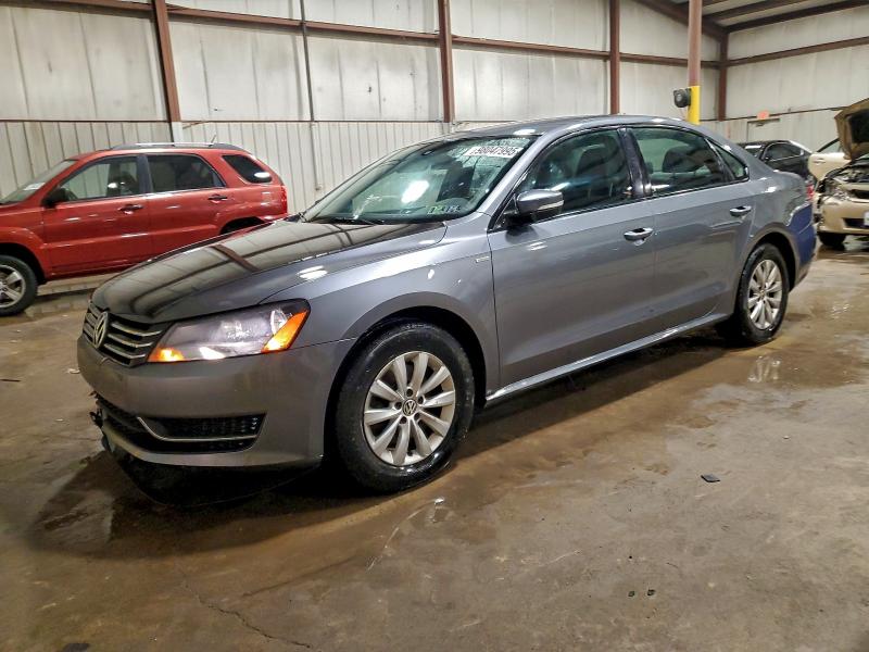 VOLKSWAGEN PASSAT S 2015 with VIN 1VWAT7A36FC030461 - Photo from auction