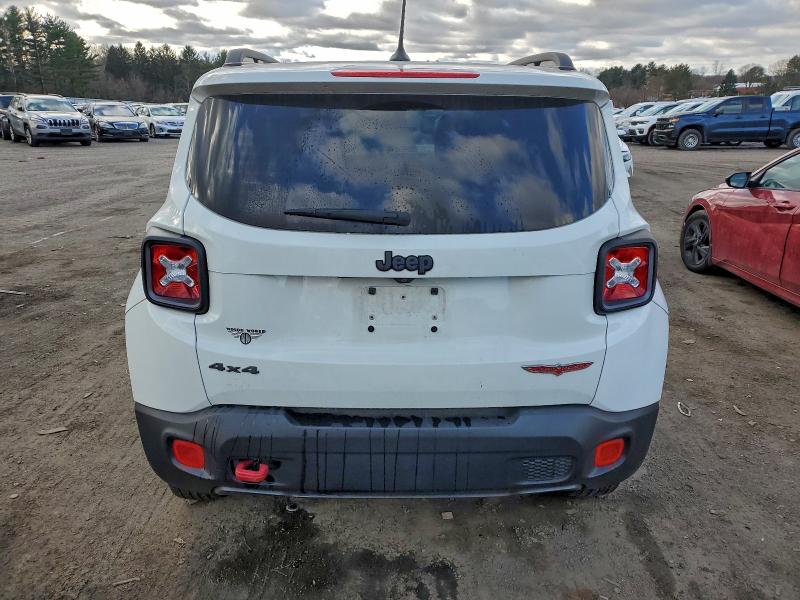 Photo 6 from auction – 2016 JEEP RENEGADE T with VIN ZACCJBCT2GPC74462