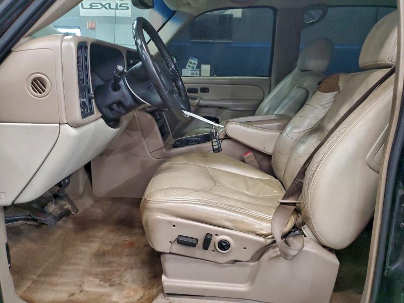 Снимка 7 от търг – 2004 CHEVROLET SUBURBAN с VIN 3GNFK16T64G138601