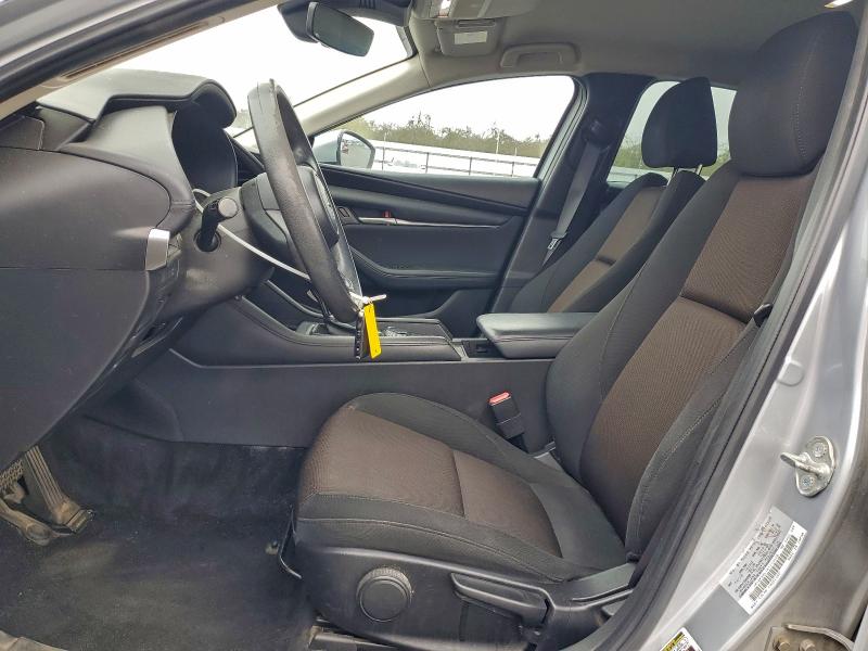 Photo 7 from auction – 2019 MAZDA 3 with VIN JM1BPABL1K1110408