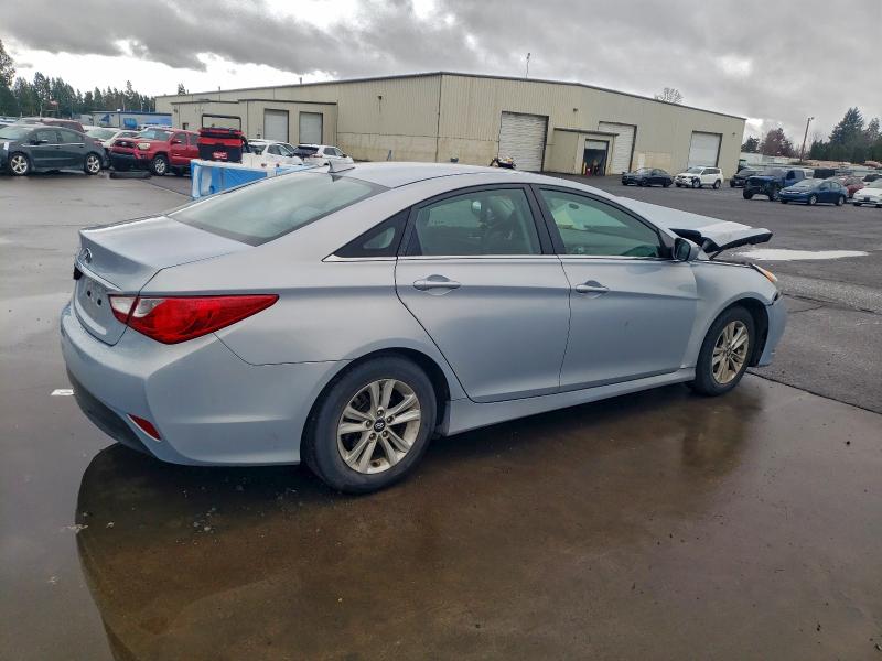 Photo 3 from auction – 2014 HYUNDAI SONATA GLS with VIN 5NPEB4AC7EH874596