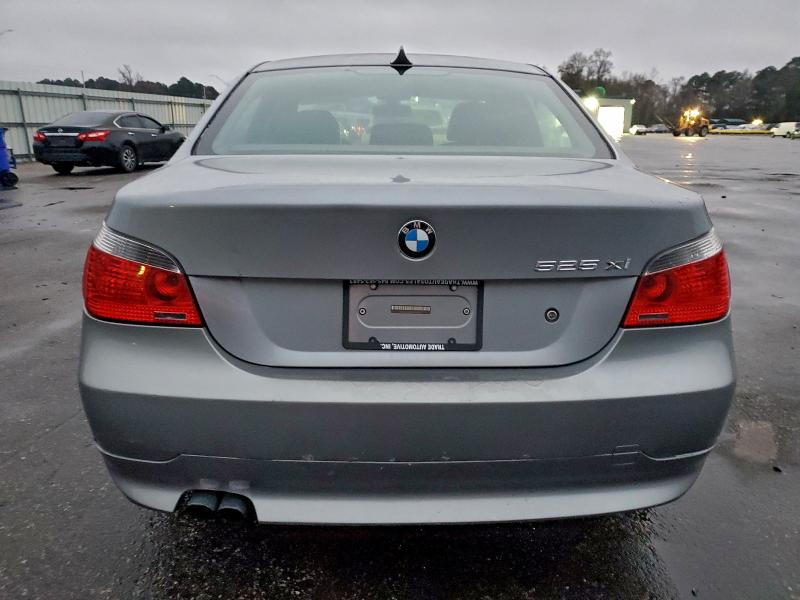 Photo 6 from auction – 2007 BMW 525 XI with VIN WBANF33577CW69837