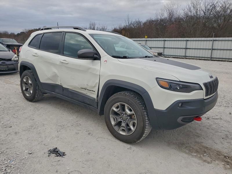 Photo 4 from auction – 2019 JEEP CHEROKEE T with VIN 1C4PJMBX0KD389831