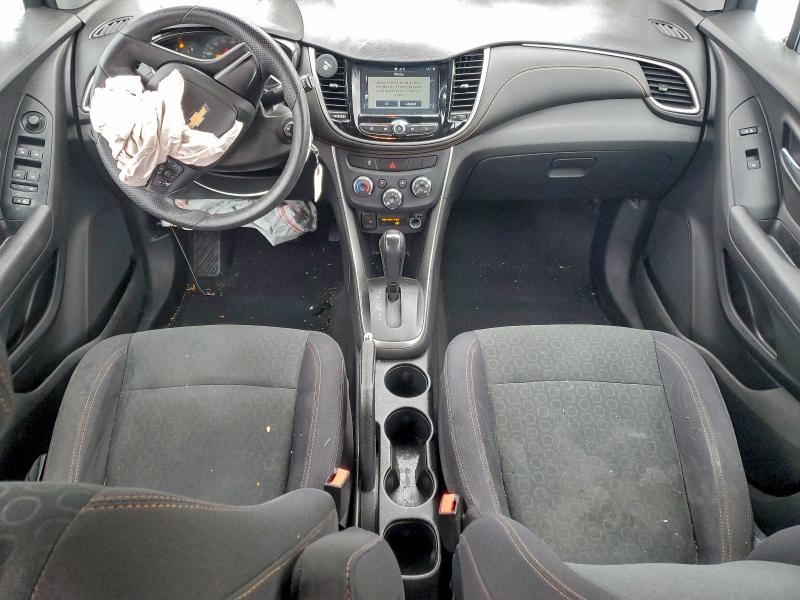 Photo 8 from auction – 2017 CHEVROLET TRAX LS with VIN 3GNCJKSB6HL154982