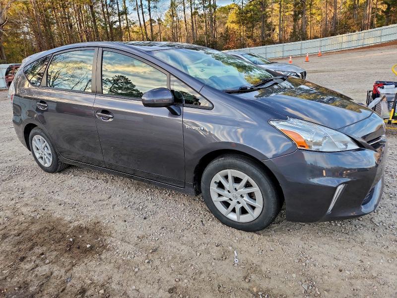 Photo 4 from auction – 2012 TOYOTA PRIUS V with VIN JTDZN3EU8C3169286