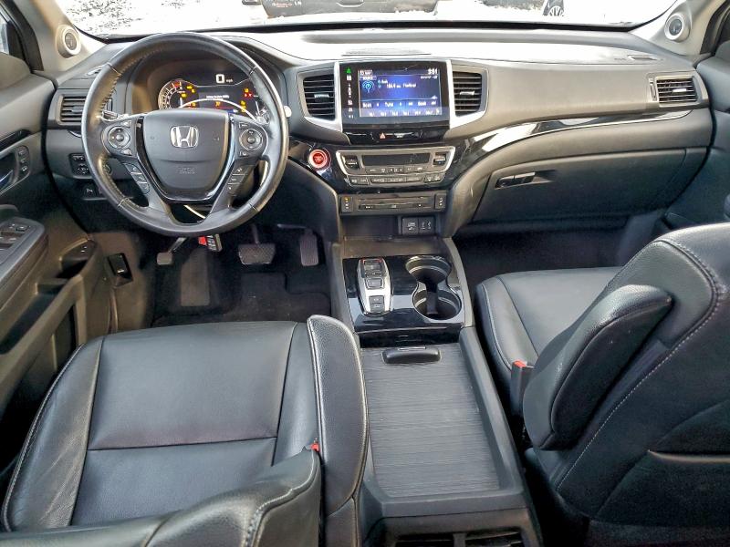 Photo 8 from auction – 2016 HONDA PILOT TOUR with VIN 5FNYF6H92GB099861