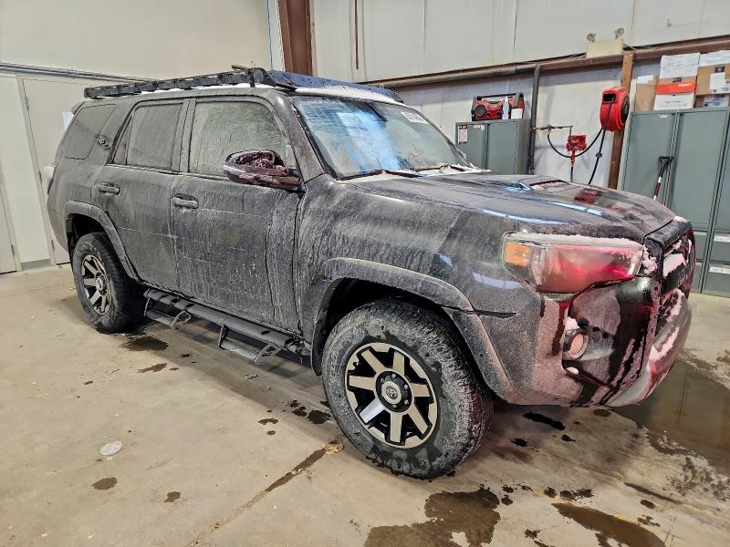 Photo 4 from auction – 2021 TOYOTA 4RUNNER with VIN JTERU5JR9M5945832