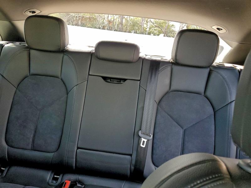 Photo 10 from auction – 2021 PORSCHE MACAN with VIN WP1AA2A54MLB02735