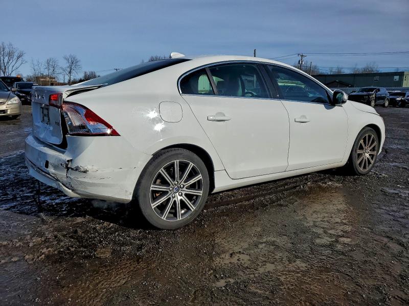 Photo 3 from auction – 2017 VOLVO S60 PREMIE with VIN LYV402TK0HB127629