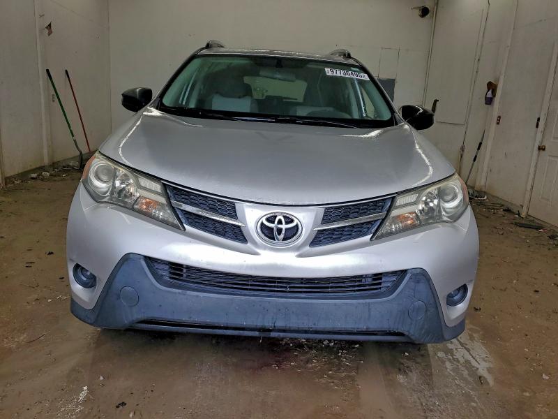 Photo 5 from auction – 2015 TOYOTA RAV4 LE with VIN 2T3ZFREV2FW147603