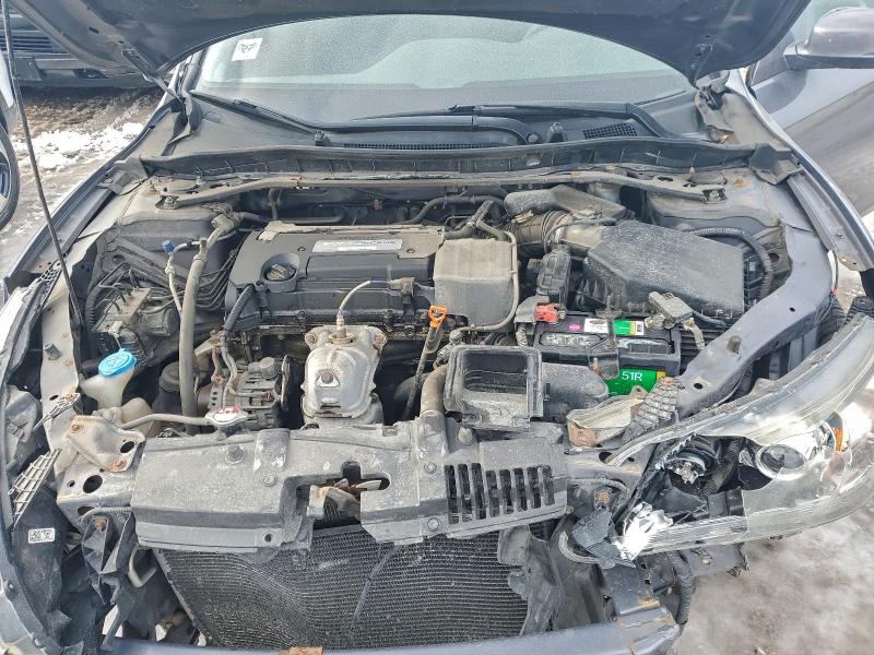 Photo 11 from auction – 2015 HONDA ACCORD with VIN 1HGCR2F73FA269374