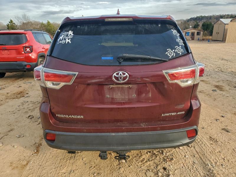 Photo 6 from auction – 2015 TOYOTA HIGHLANDER with VIN 5TDDKRFHXFS222645