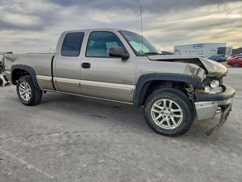 Photo 4 from auction – 2001 CHEVROLET SILVERADO with VIN 1GCEK19TX1E340814