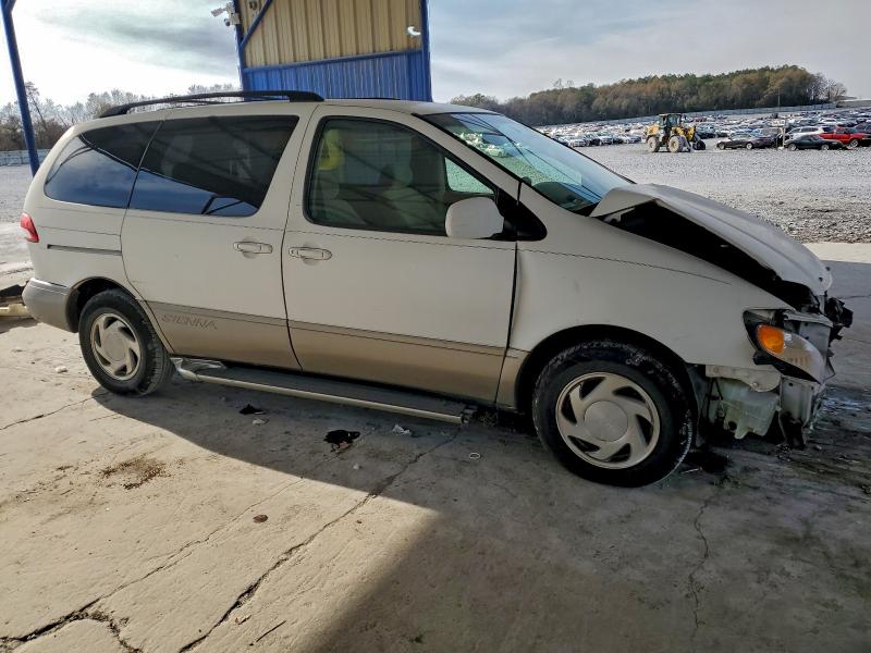 Photo 4 from auction – 2002 TOYOTA SIENNA LE with VIN 4T3ZF13C82U500987