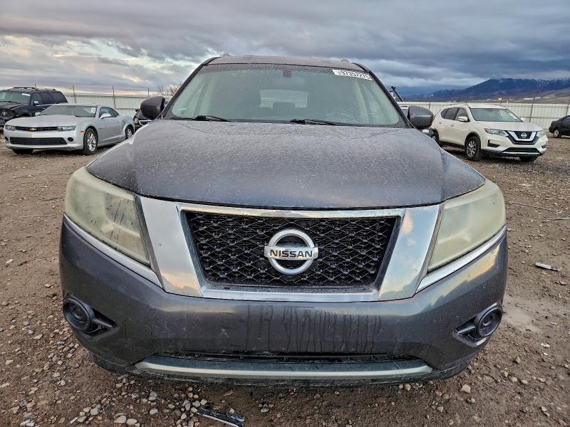 Photo 5 from auction – 2013 NISSAN PATHFINDER with VIN 5N1AR2MN4DC632995