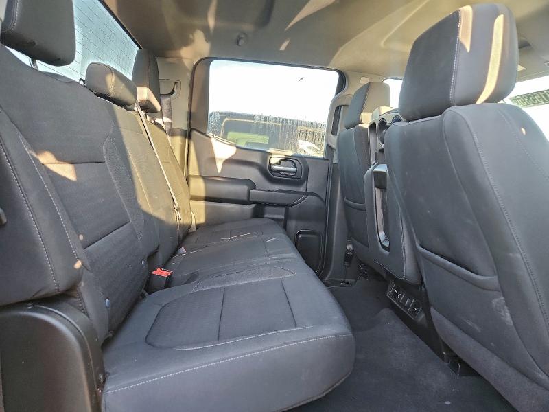 Photo 10 from auction – 2021 CHEVROLET SILVERADO with VIN 1GCUYDED1MZ245341