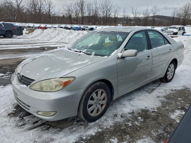 TOYOTA CAMRY 2003 with VIN 4T1BF30K03U061075 - Photo from auction