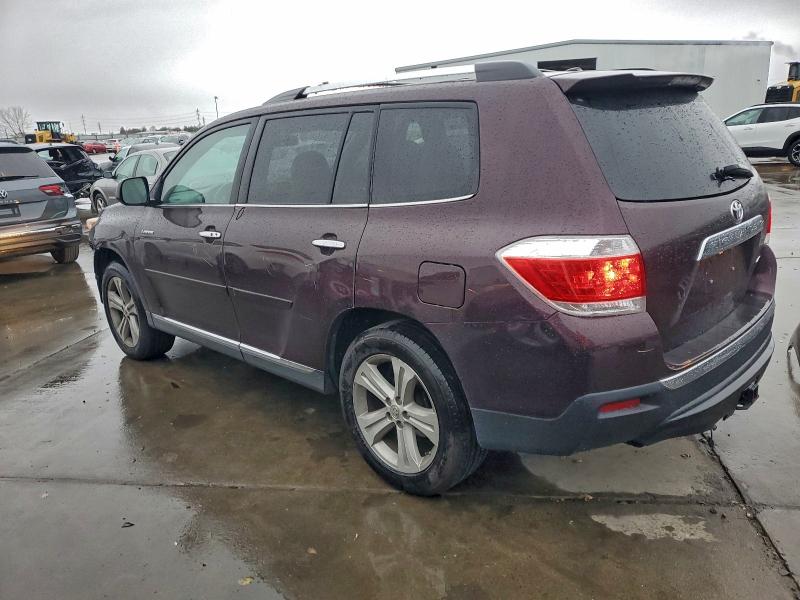 Photo 2 from auction – 2012 TOYOTA HIGHLANDER with VIN 5TDDK3EH7CS140608
