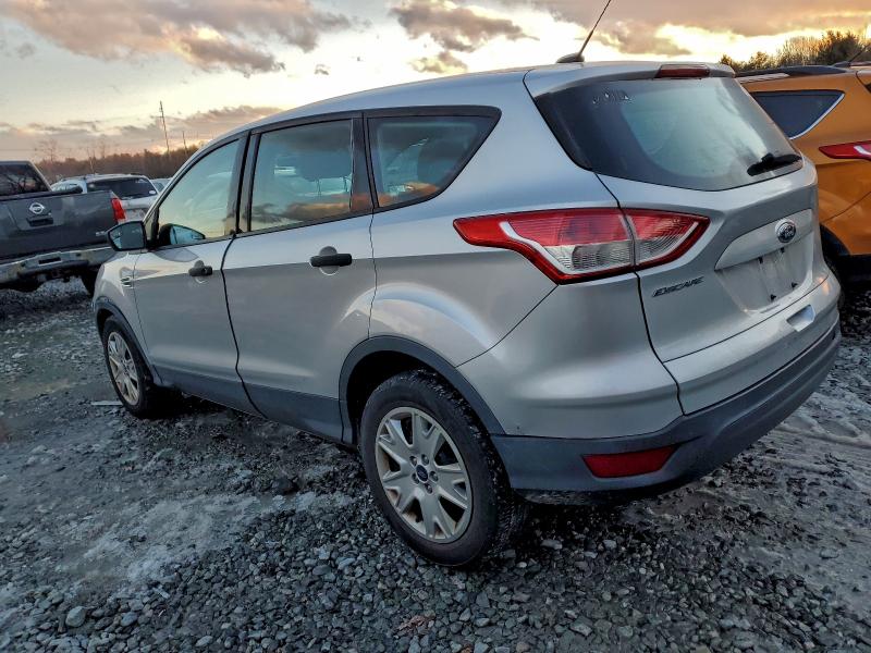 Photo 2 from auction – 2013 FORD ESCAPE S with VIN 1FMCU0F71DUB88155