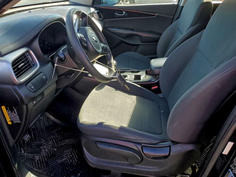 Photo 7 from auction – 2018 KIA SORENTO LX with VIN 5XYPGDA32JG431798