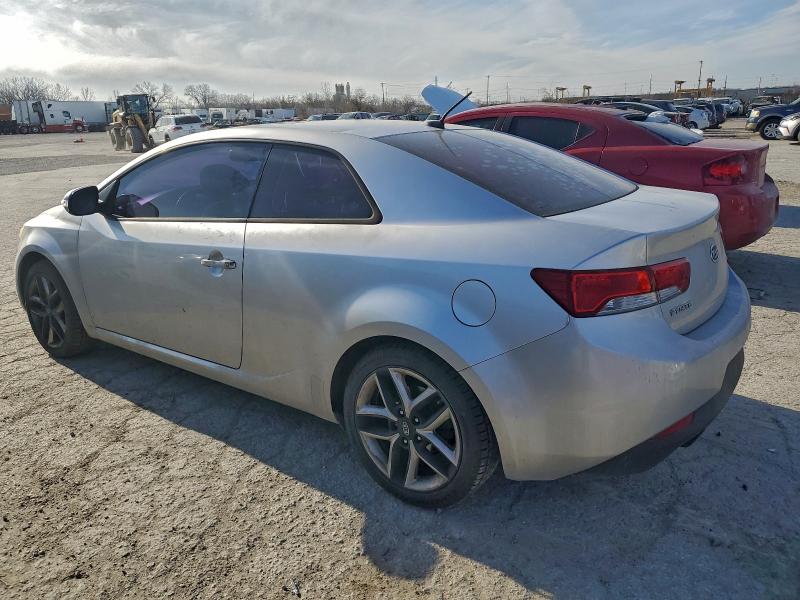 Photo 2 from auction – 2010 KIA FORTE SX with VIN KNAFW6A39A5245921