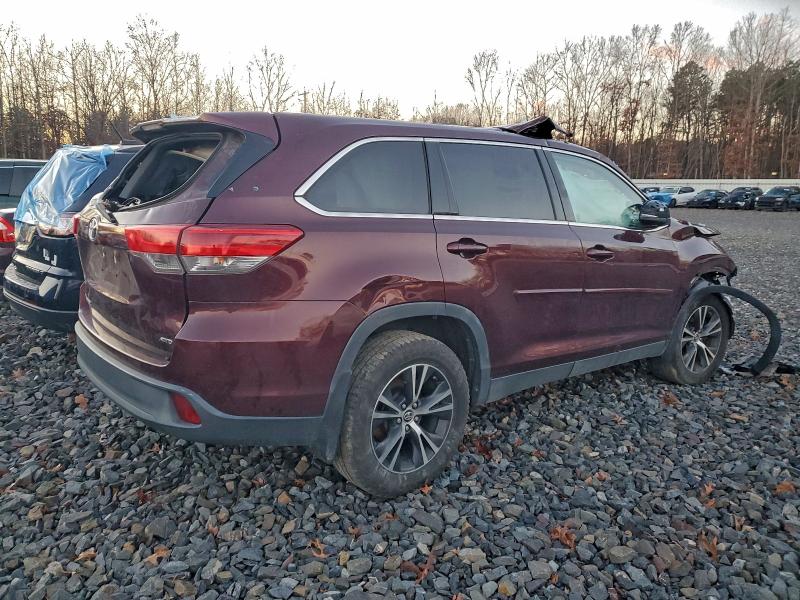 Photo 3 from auction – 2019 TOYOTA HIGHLANDER with VIN 5TDBZRFH9KS710420