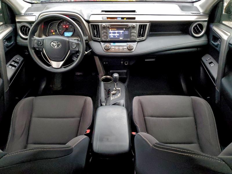 Photo 8 from auction – 2015 TOYOTA RAV4 XLE with VIN JTMRFREV2FD148487