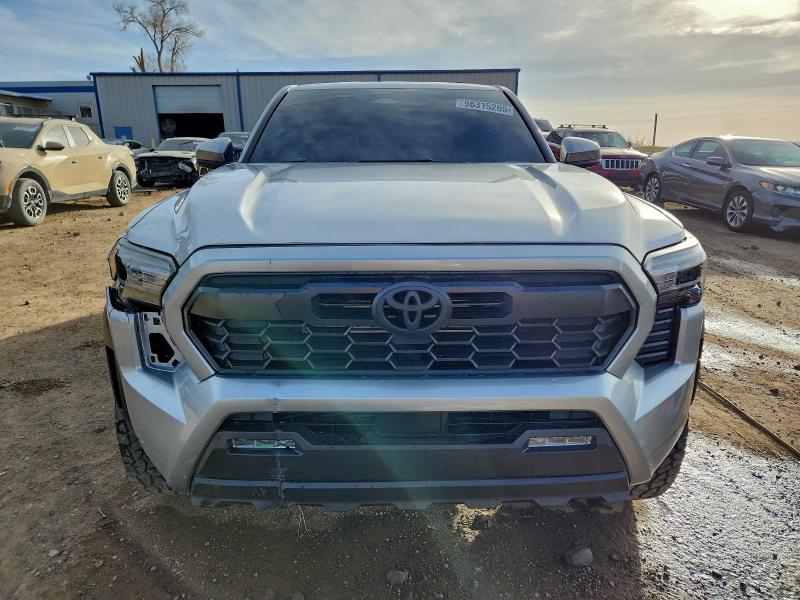 Photo 5 from auction – 2025 TOYOTA TACOMA DOU with VIN 3TMLB5JN6SM156459