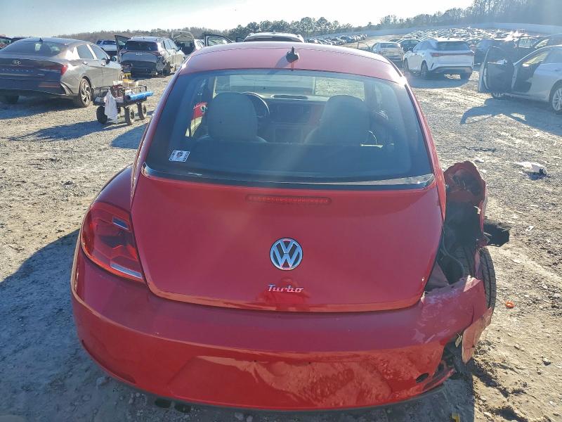 Photo 6 from auction – 2016 VOLKSWAGEN BEETLE with VIN 3VWJ17AT7GM631688