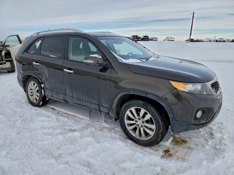 Photo 4 from auction – 2011 KIA SORENTO EX with VIN 5XYKUDA25BG158920