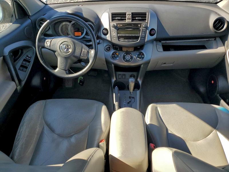 Photo 8 from auction – 2010 TOYOTA RAV4 LIMIT with VIN 2T3YF4DV1AW025601