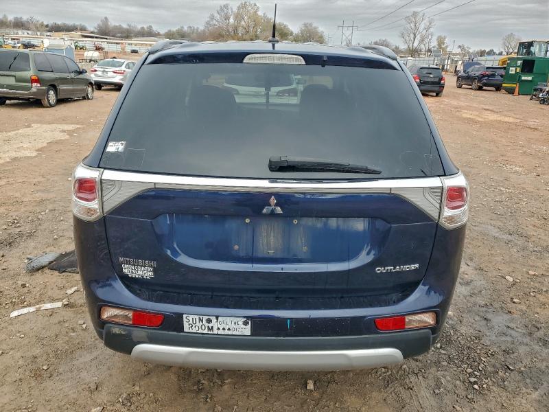 Photo 6 from auction – 2015 MITSUBISHI OUTLANDER with VIN JA4AD3A31FZ010277
