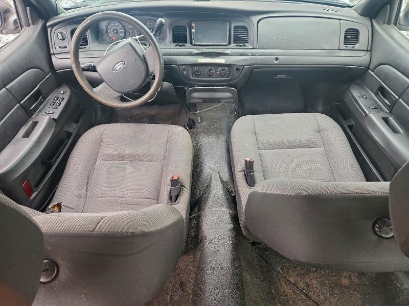 Photo 8 from auction – 2007 FORD CROWN VICT with VIN 2FAFP71W37X101780