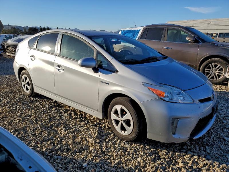 Photo 4 from auction – 2015 TOYOTA PRIUS with VIN JTDKN3DU0F1919315