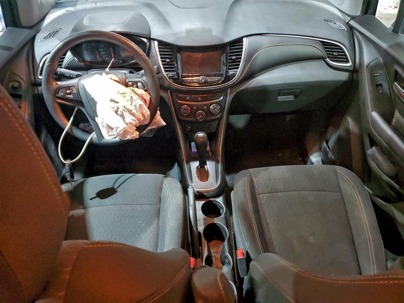 Photo 8 from auction – 2020 CHEVROLET TRAX LS with VIN 3GNCJNSB1LL297039