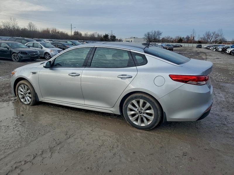 Photo 2 from auction – 2018 KIA OPTIMA EX with VIN 5XXGU4L36JG227774