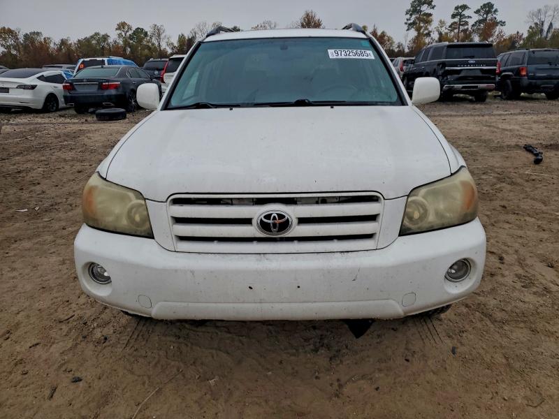 Photo 5 from auction – 2004 TOYOTA HIGHLANDER with VIN JTEEP21A140034311