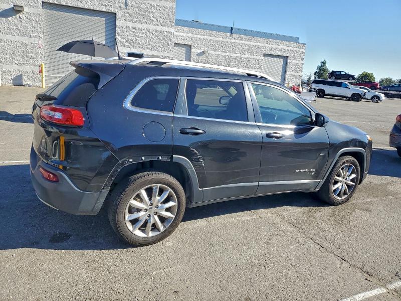 Photo 3 from auction – 2016 JEEP CHEROKEE L with VIN 1C4PJLDB4GW247828
