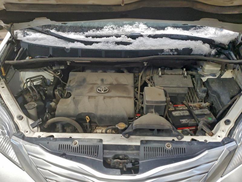 Photo 12 from auction – 2014 TOYOTA SIENNA XLE with VIN 5TDDK3DC0ES085430