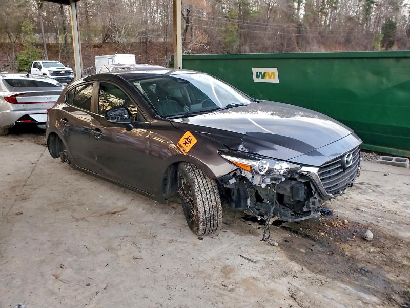 Photo 4 from auction – 2018 MAZDA 3 TOURING with VIN 3MZBN1L30JM243034
