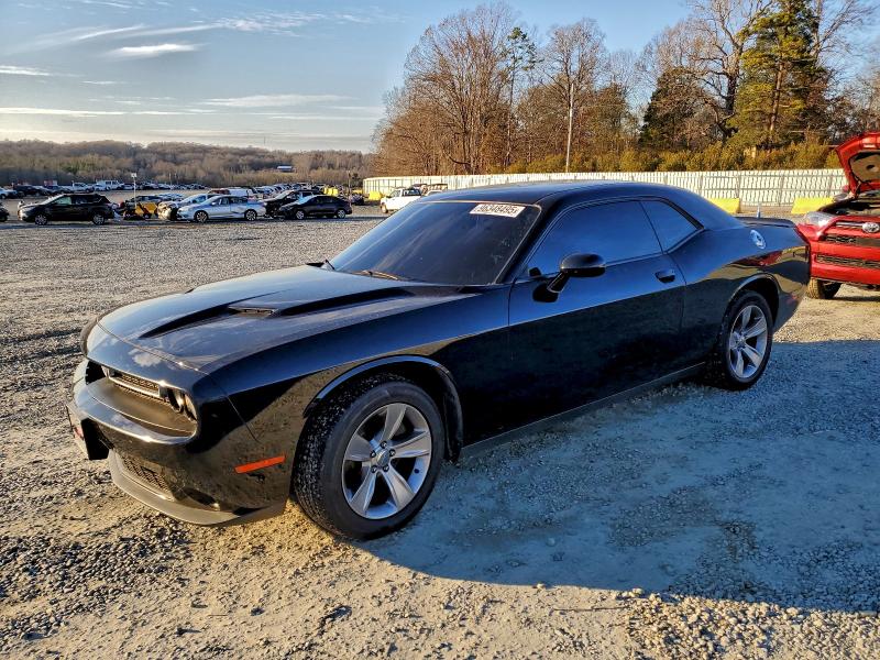 DODGE CHALLENGER 2018 with VIN 2C3CDZAG8JH242196 - Photo from auction