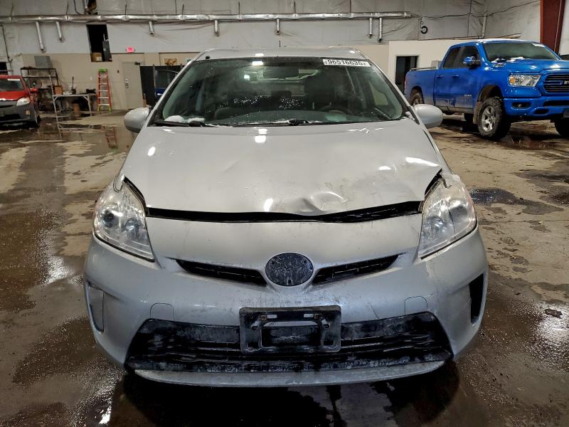 Photo 5 from auction – 2015 TOYOTA PRIUS with VIN JTDKN3DUXF1932914