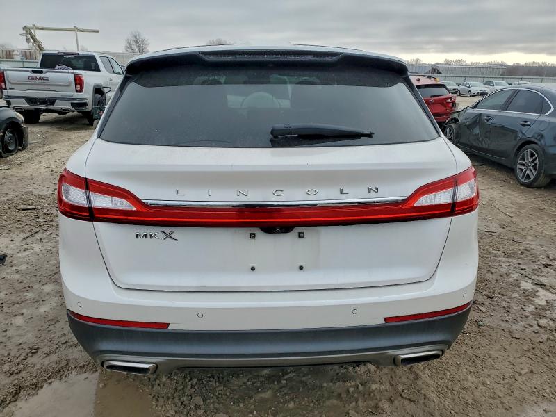 Photo 6 from auction – 2016 LINCOLN MKX RESERV with VIN 2LMTJ6LR1GBL37888