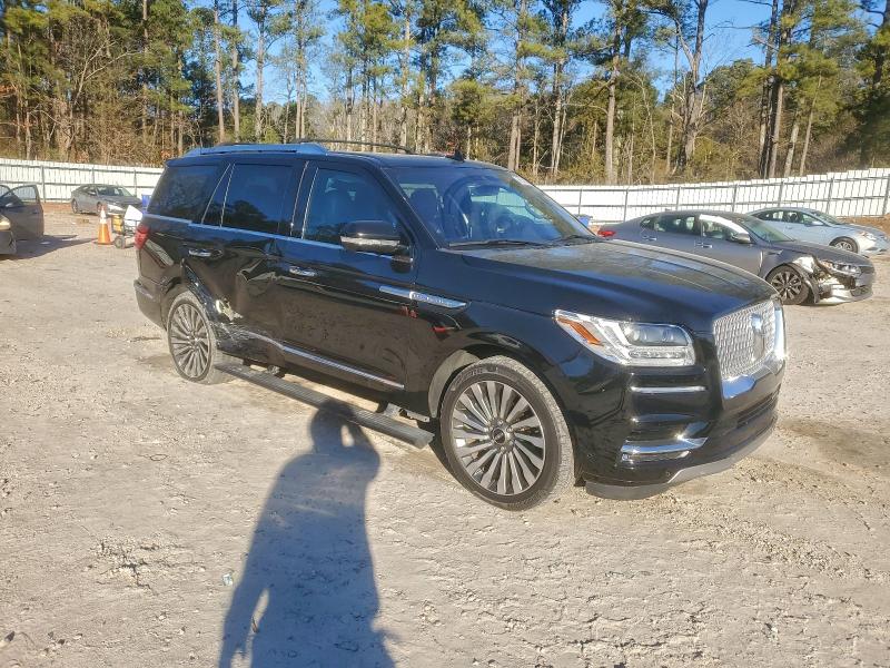 Photo 4 from auction – 2018 LINCOLN NAVIGATOR with VIN 5LMJJ2LT5JEL08782