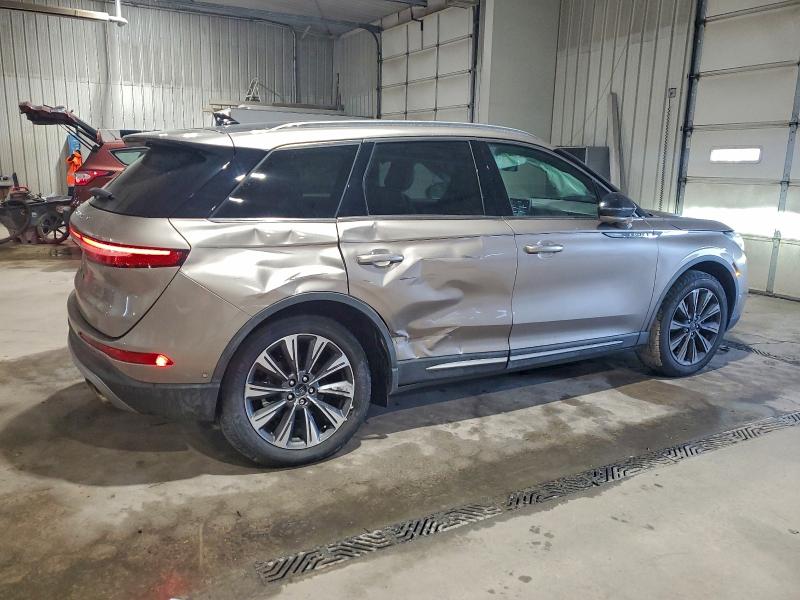 Photo 3 from auction – 2020 LINCOLN CORSAIR RE with VIN 5LMCJ2D95LUL22623