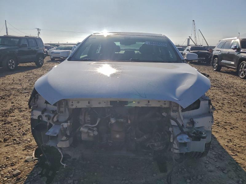 Photo 5 from auction – 2014 BUICK LACROSSE T with VIN 1G4GF5G34EF305429