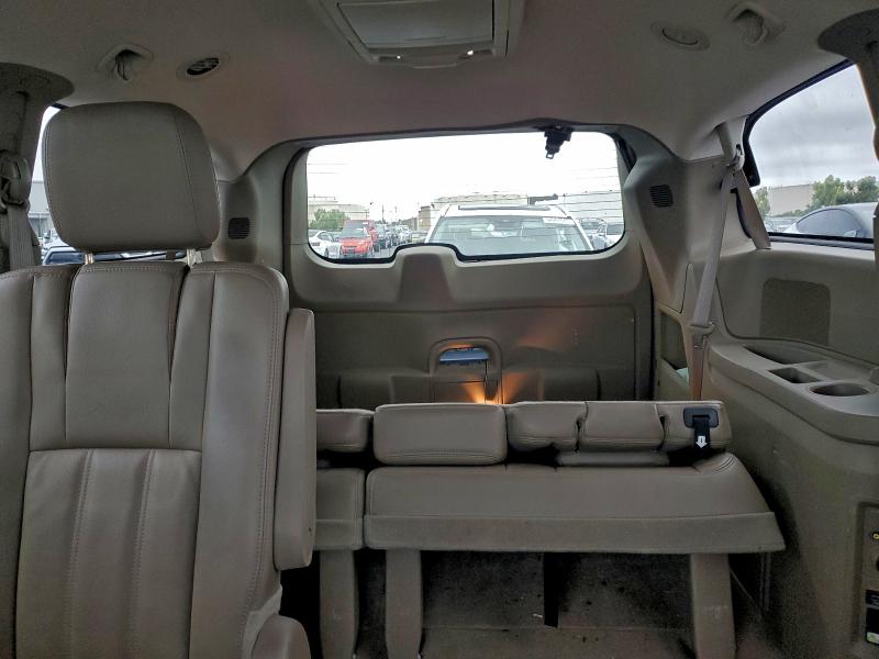 Photo 10 from auction – 2013 CHRYSLER TOWN & COU with VIN 2C4RC1BG4DR720654