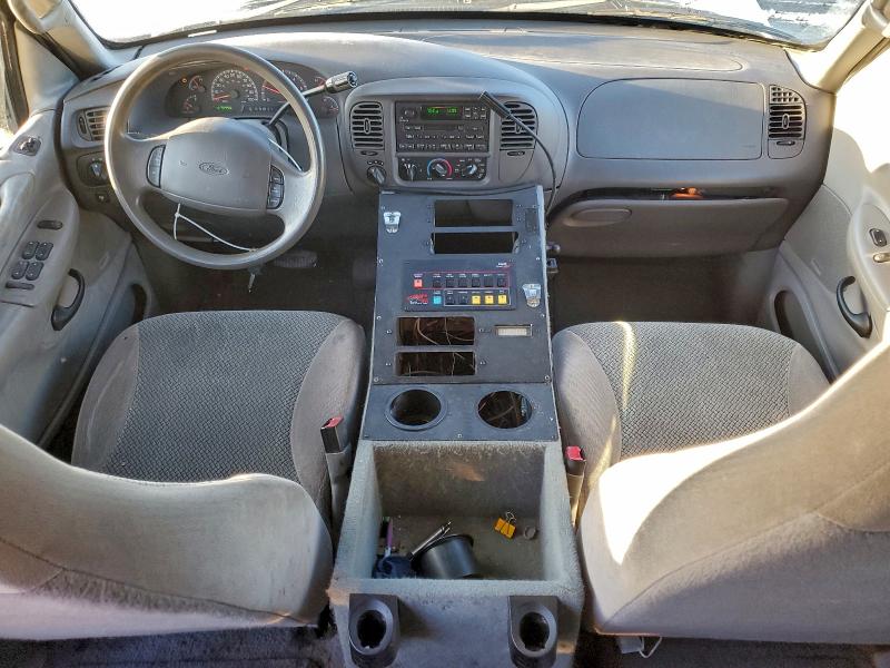 Photo 8 from auction – 2001 FORD EXPEDITION with VIN 1FMRU16W01LA82398