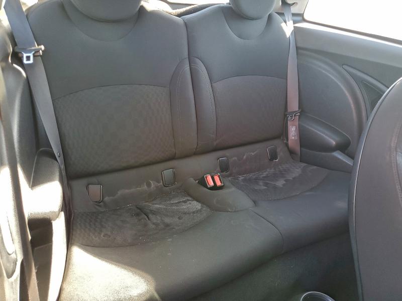 Photo 10 from auction – 2007 MINI COOPER with VIN WMWMF33577TT51938